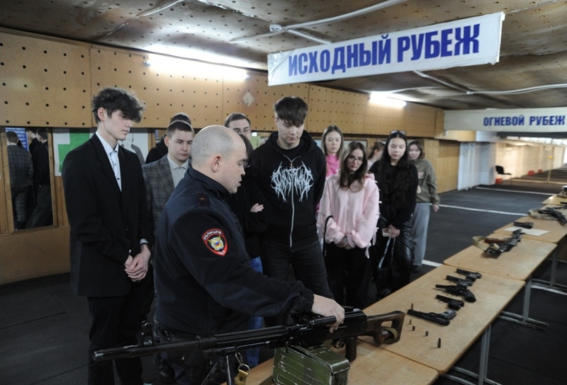 Студенческий десант высадился в Центре подготовки полиции!