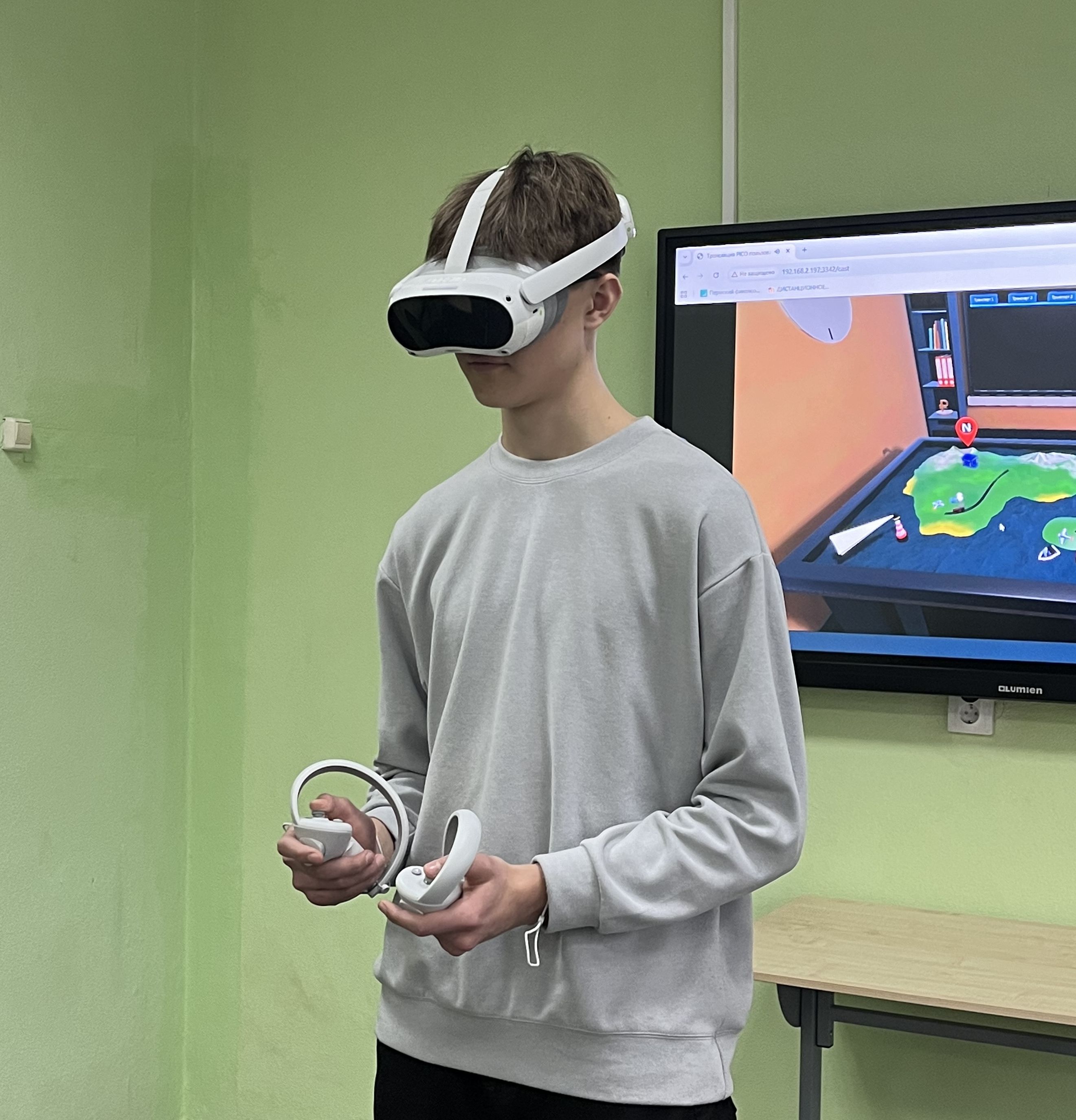 Занятие по VR-технологиям для студентов-финансистов